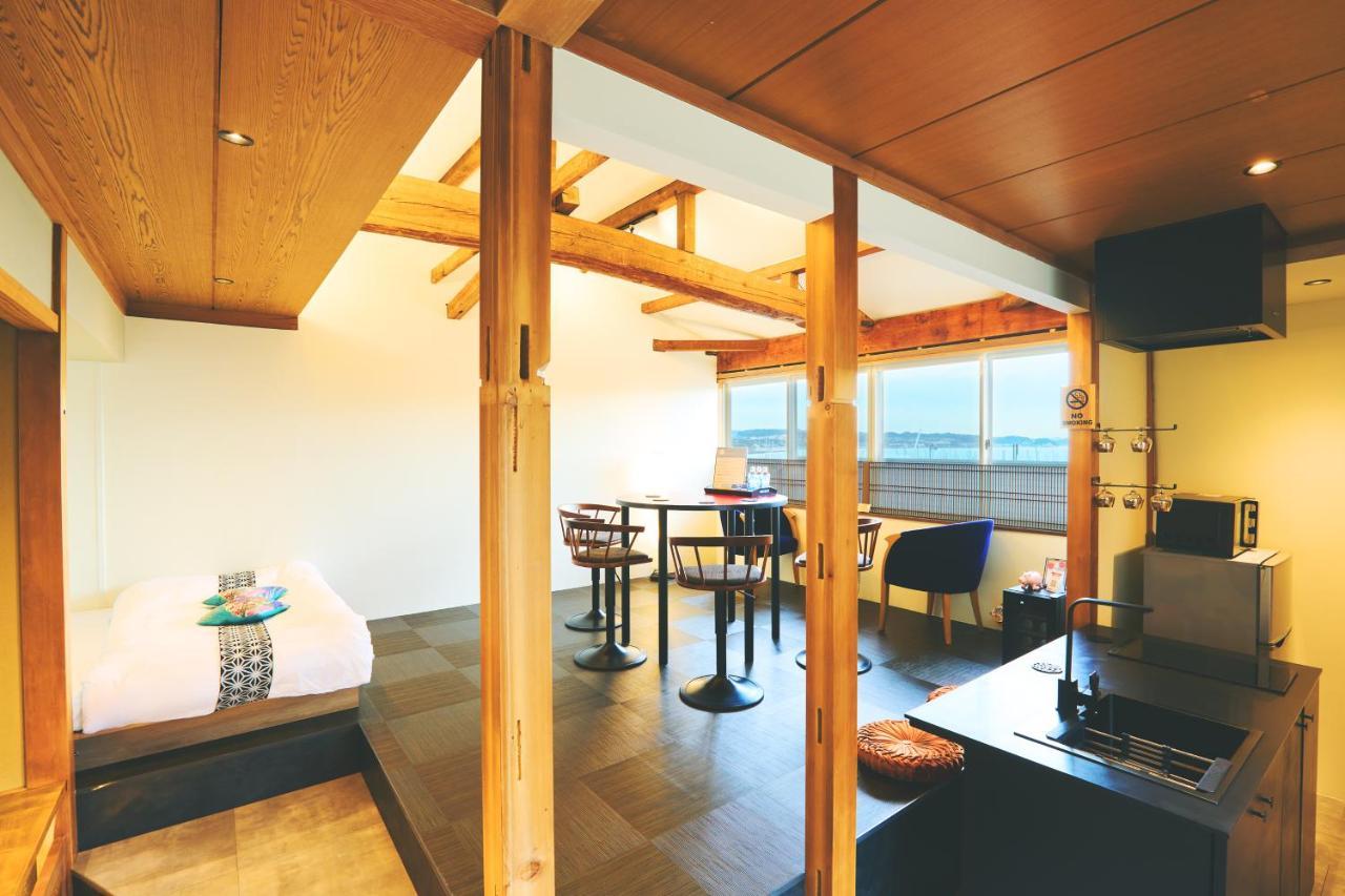 オーシャンビュー 加美屋リゾート 江ノ島,江ノ島の島内,仲見世通りから3分,海と日の出を臨む貸切の和モダン別荘 藤沢市 エクステリア 写真
